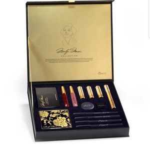 Marilyn Monroe Collection